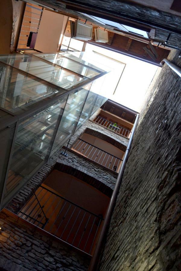 Downtown In Parma Apartment Exterior photo
